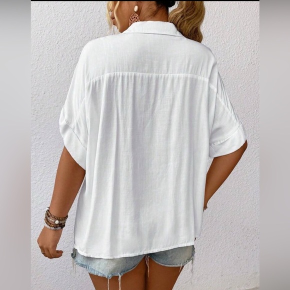 SHEIN LUNE Plus Size Solid Color Button Front Shirt With Patch Pockets Size 7xl - Picture 2 of 9